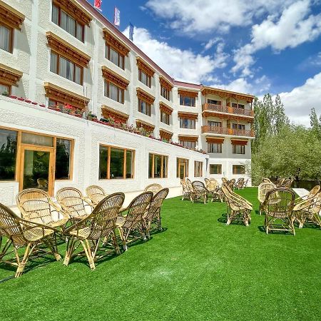 Hotel Deskitsal Leh Bagian luar foto