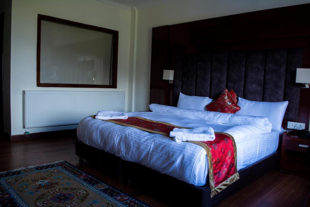 Hotel Deskitsal Leh Bagian luar foto