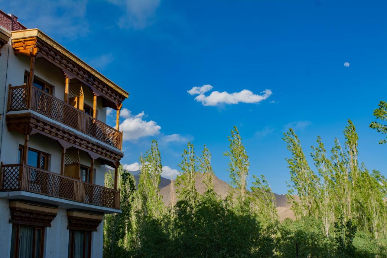 Hotel Deskitsal Leh Bagian luar foto