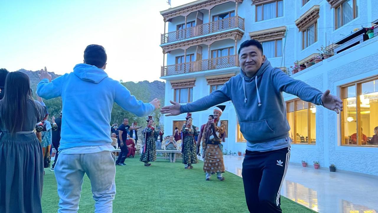 Hotel Deskitsal Leh Bagian luar foto