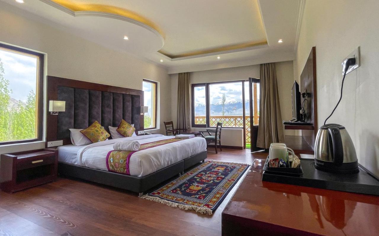 Hotel Deskitsal Leh Bagian luar foto
