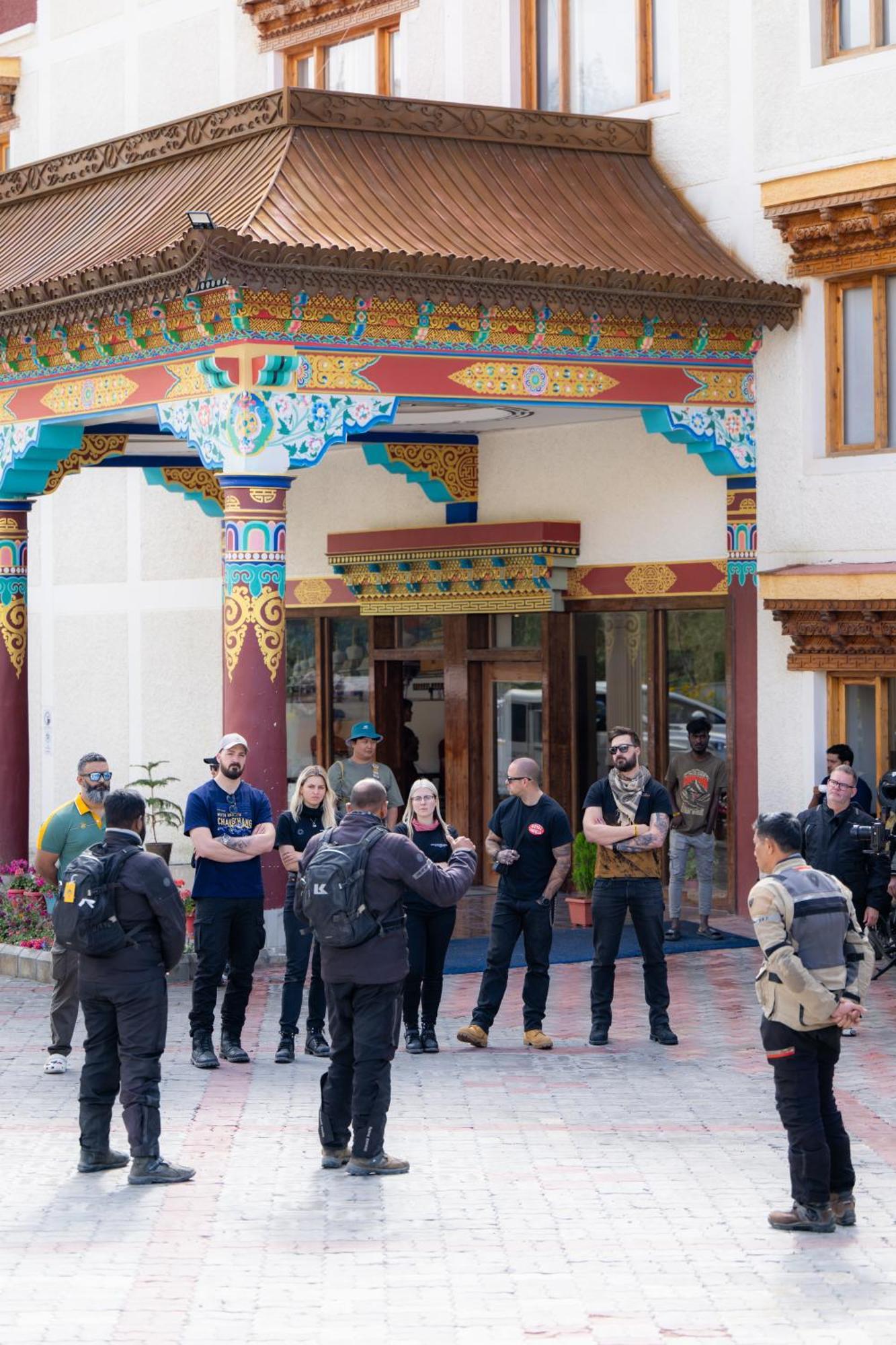 Hotel Deskitsal Leh Bagian luar foto